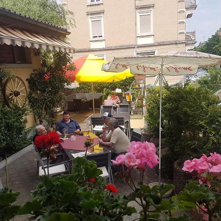 Gast Haus Weisses Schaefli Arbon Esterno foto